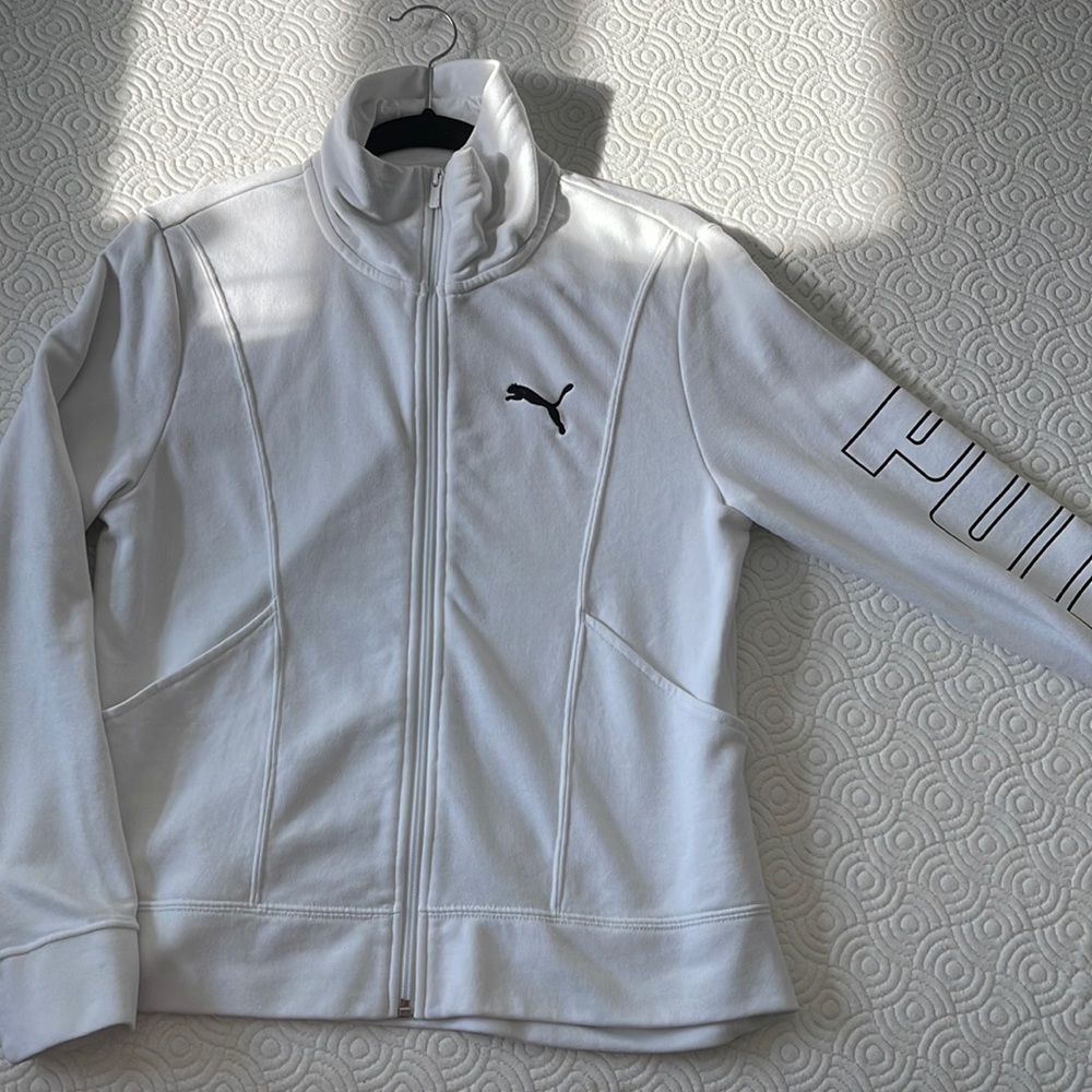 PUMA zip up hoodie size l
